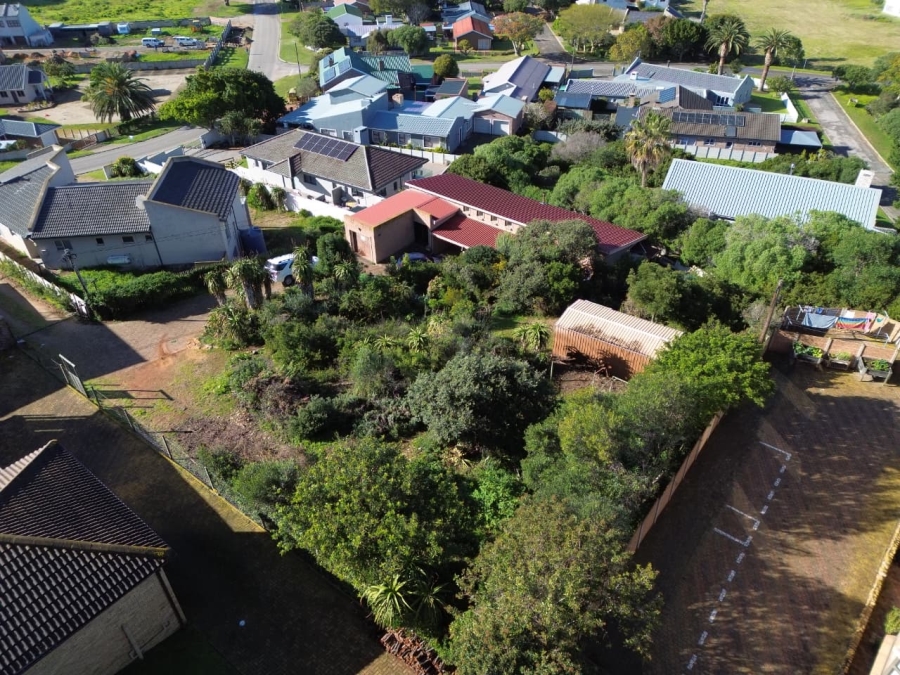 2 Bedroom Property for Sale in Stilbaai Wes Western Cape